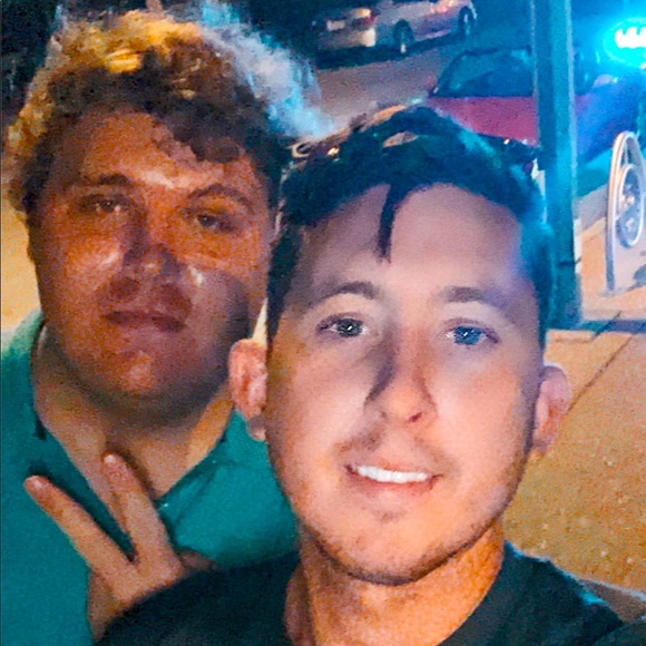 Meet your Posher, Joshua - Picture 5 of 7